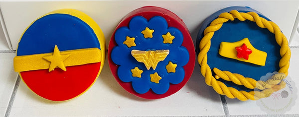 Wonder Woman Oreos-Cake Ballerina-Cake Pops